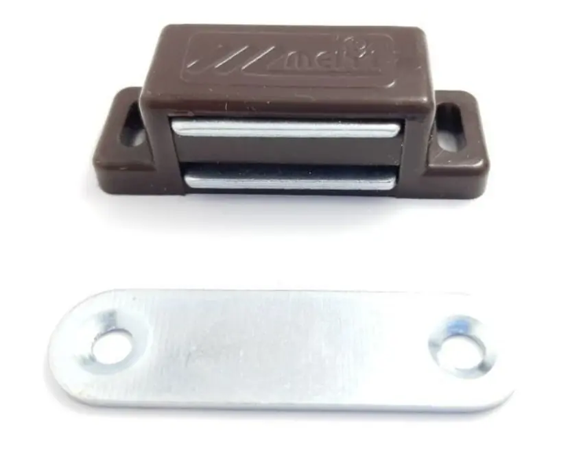 Finální Výprodej Sklapka magnetická menší MC 03A hnědá