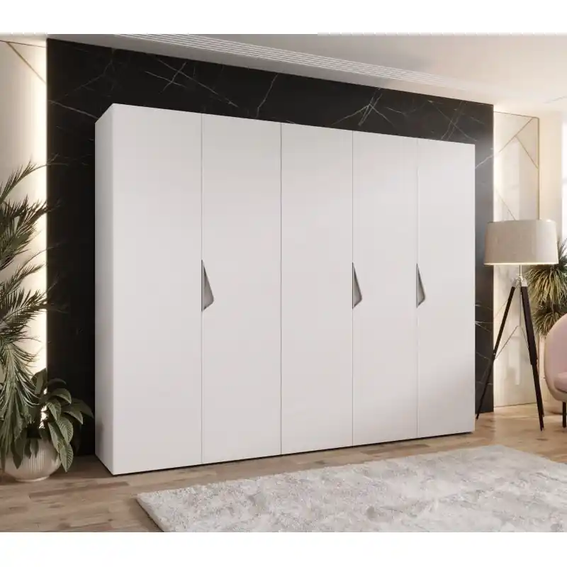 Široká šatní skříň 250 cm AMARIS 1 - bílá / kašmírové úchyty Rychlé Dodání